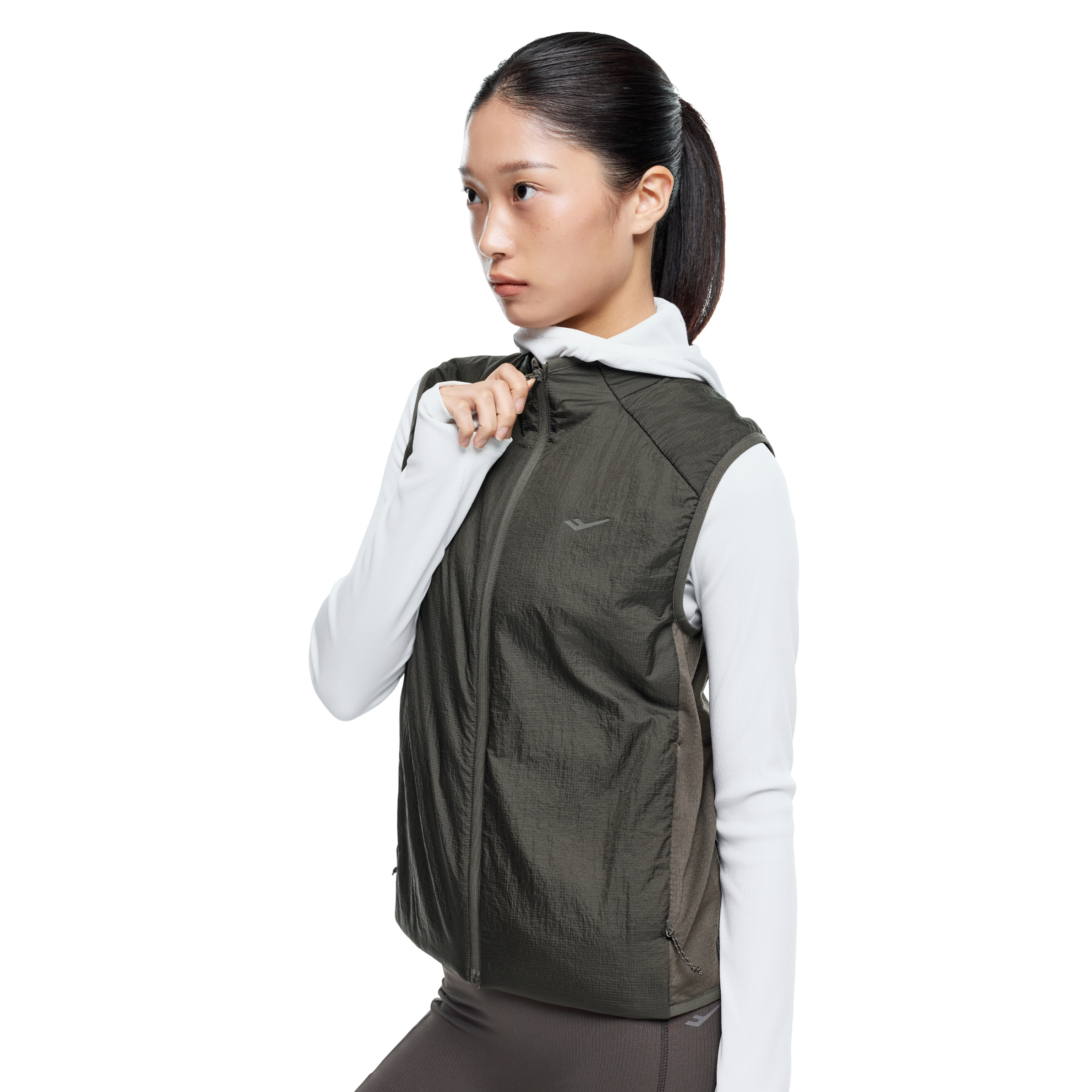 프로스펙스, 겨울 러너 위한 폴라텍 적용 러닝 웨어 출시 1001-Image